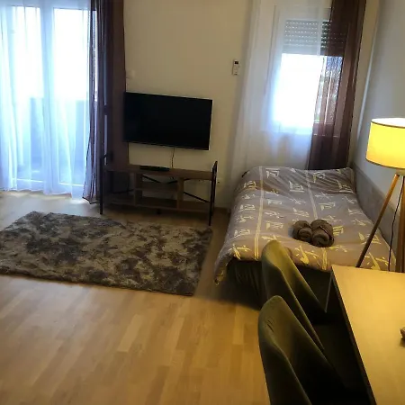 Apartman - Stan Na Dan *